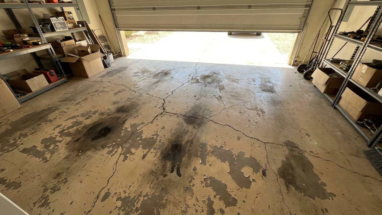 7 signs your Phoenix garage floor needs epoxy